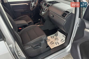 Минивэн Volkswagen Touran 2014 в 