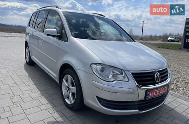 Минивэн Volkswagen Touran 2009 в 