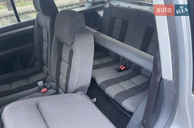Минивэн Volkswagen Touran 2009 в 