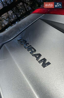 Минивэн Volkswagen Touran 2010 в 