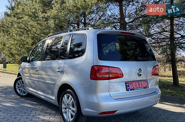 Минивэн Volkswagen Touran 2010 в 