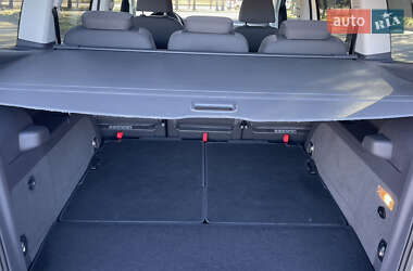 Минивэн Volkswagen Touran 2010 в 