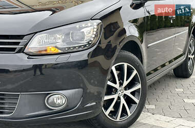 Минивэн Volkswagen Touran 2011 в 
