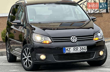 Минивэн Volkswagen Touran 2011 в 