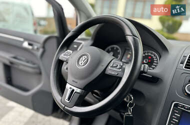 Минивэн Volkswagen Touran 2011 в 