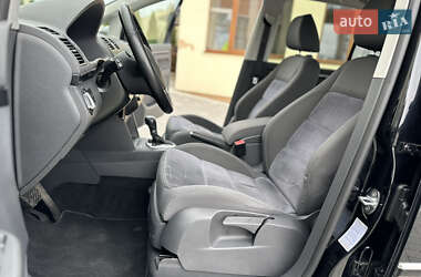 Минивэн Volkswagen Touran 2011 в 