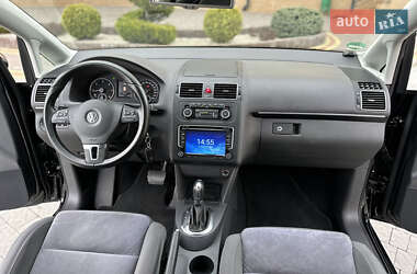 Минивэн Volkswagen Touran 2011 в 