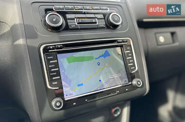 Минивэн Volkswagen Touran 2011 в 