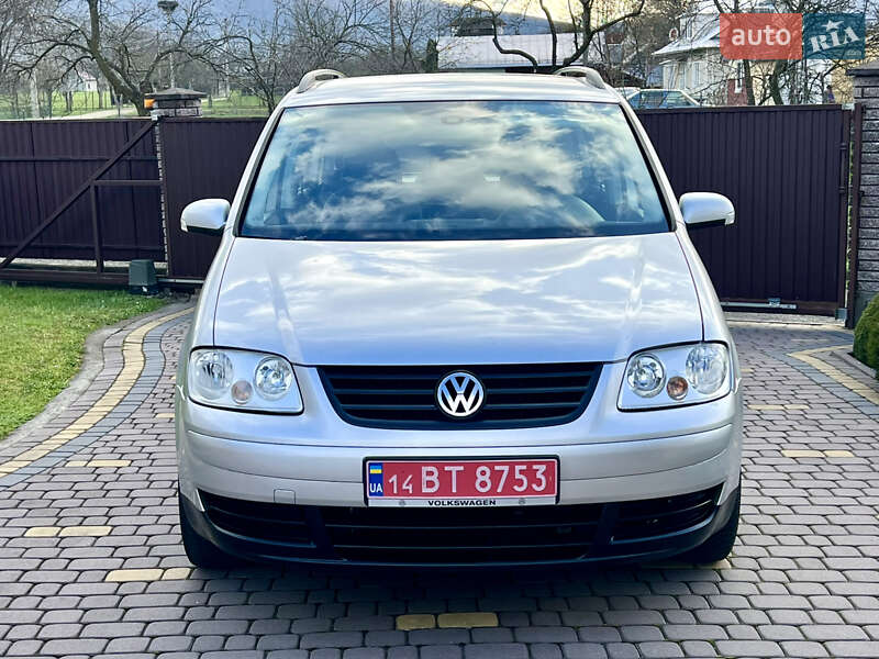 Минивэн Volkswagen Touran 2006 в Косове