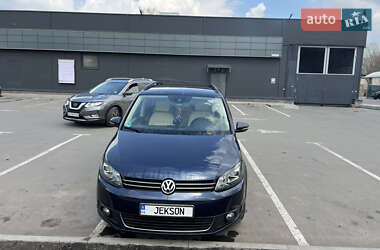 Volkswagen Touran 2013