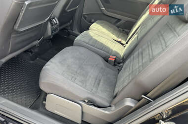 Микровэн Volkswagen Touran 2020 в 