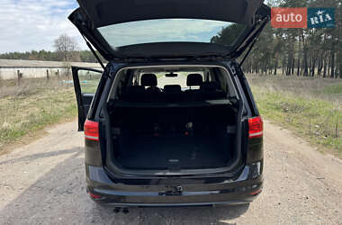 Микровэн Volkswagen Touran 2020 в 