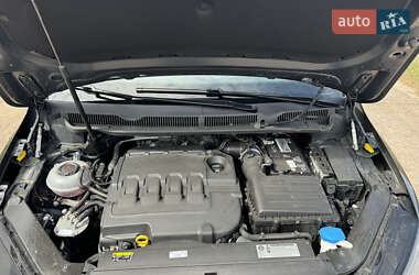 Микровэн Volkswagen Touran 2020 в 