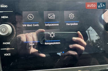 Микровэн Volkswagen Touran 2020 в 