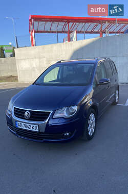 Минивэн Volkswagen Touran 2009 в 