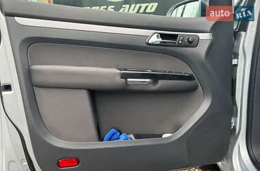 Минивэн Volkswagen Touran 2005 в 