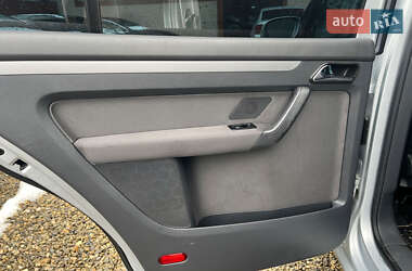Минивэн Volkswagen Touran 2005 в 