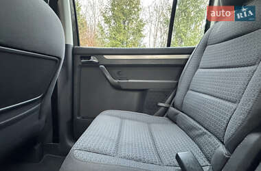 Мінівен Volkswagen Touran 2005 в 