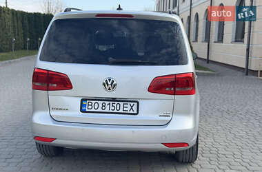 Мінівен Volkswagen Touran 2012 в 