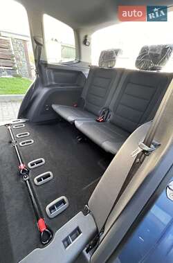 Мінівен Volkswagen Touran 2015 в 