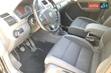Минивэн Volkswagen Touran 2010 в 