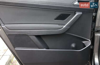 Микровэн Volkswagen Touran 2019 в 