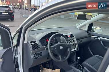 Минивэн Volkswagen Touran 2007 в 