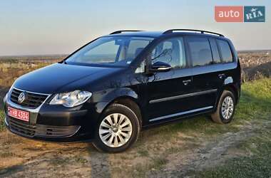 Минивэн Volkswagen Touran 2010 в 