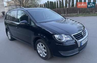 Volkswagen Touran 2010 Volkswagen Touran 2010