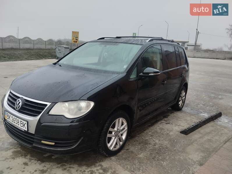 Volkswagen Touran 2010