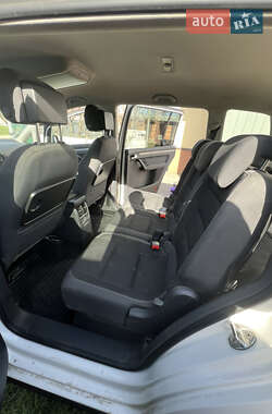 Минивэн Volkswagen Touran 2013 в 