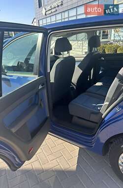 Минивэн Volkswagen Touran 2009 в 
