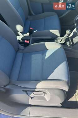 Минивэн Volkswagen Touran 2009 в 