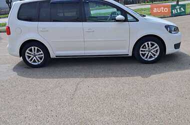 Мінівен Volkswagen Touran 2012 в 