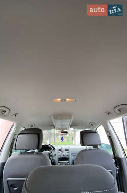 Минивэн Volkswagen Touran 2013 в 