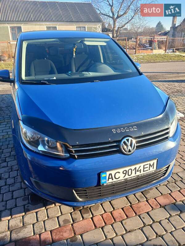 Минивэн Volkswagen Touran 2011 в Луцке