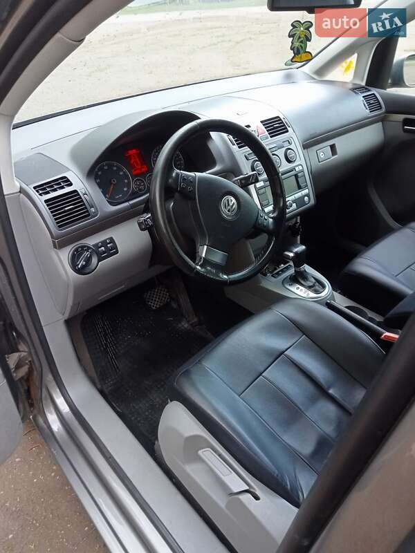 Минивэн Volkswagen Touran 2007 в Виннице