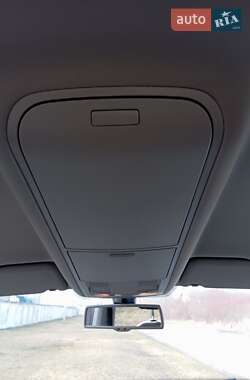 Минивэн Volkswagen Touran 2012 в 