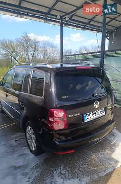 Минивэн Volkswagen Touran 2007 в 