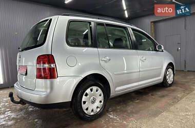 Минивэн Volkswagen Touran 2006 в 