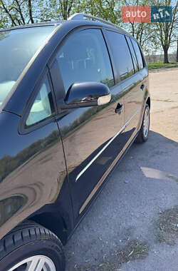 Мінівен Volkswagen Touran 2009 в 