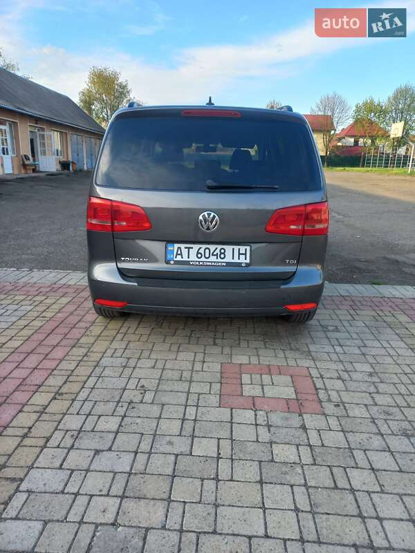 Минивэн Volkswagen Touran 2011 в Коломые