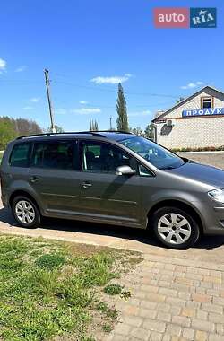 Минивэн Volkswagen Touran 2007 в 