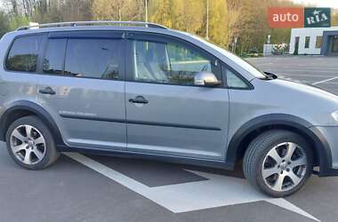 Мінівен Volkswagen Touran 2007 в 