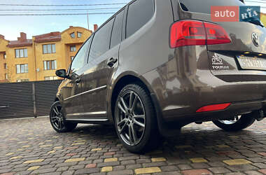 Мінівен Volkswagen Touran 2011 в 