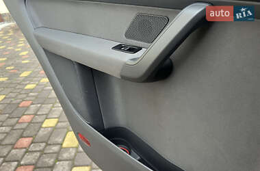 Мінівен Volkswagen Touran 2011 в 