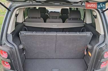 Мінівен Volkswagen Touran 2004 в 