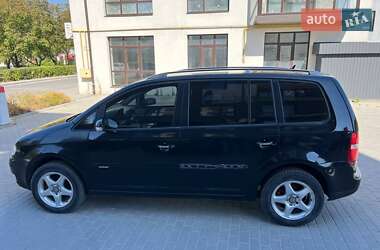 Мінівен Volkswagen Touran 2005 в 