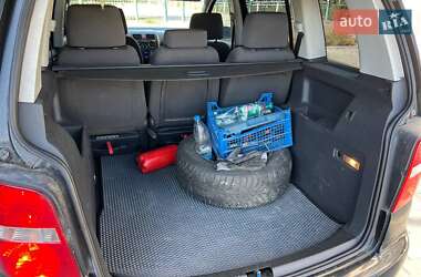 Мінівен Volkswagen Touran 2005 в 