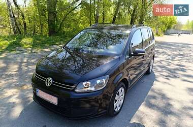 Volkswagen Touran 2011